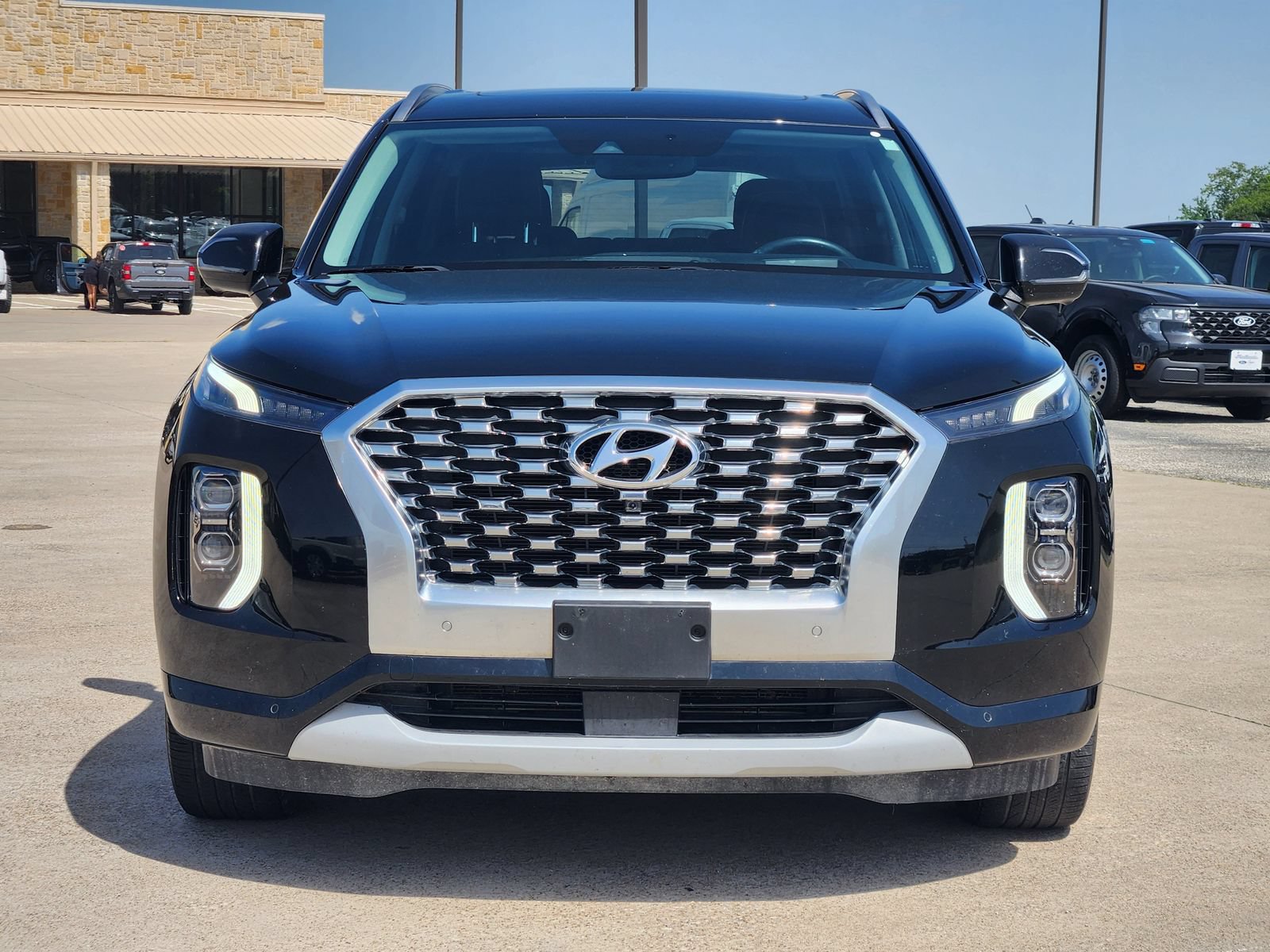 Used 2022 Hyundai Palisade Limited w/ Cargo Package FWD image 6
