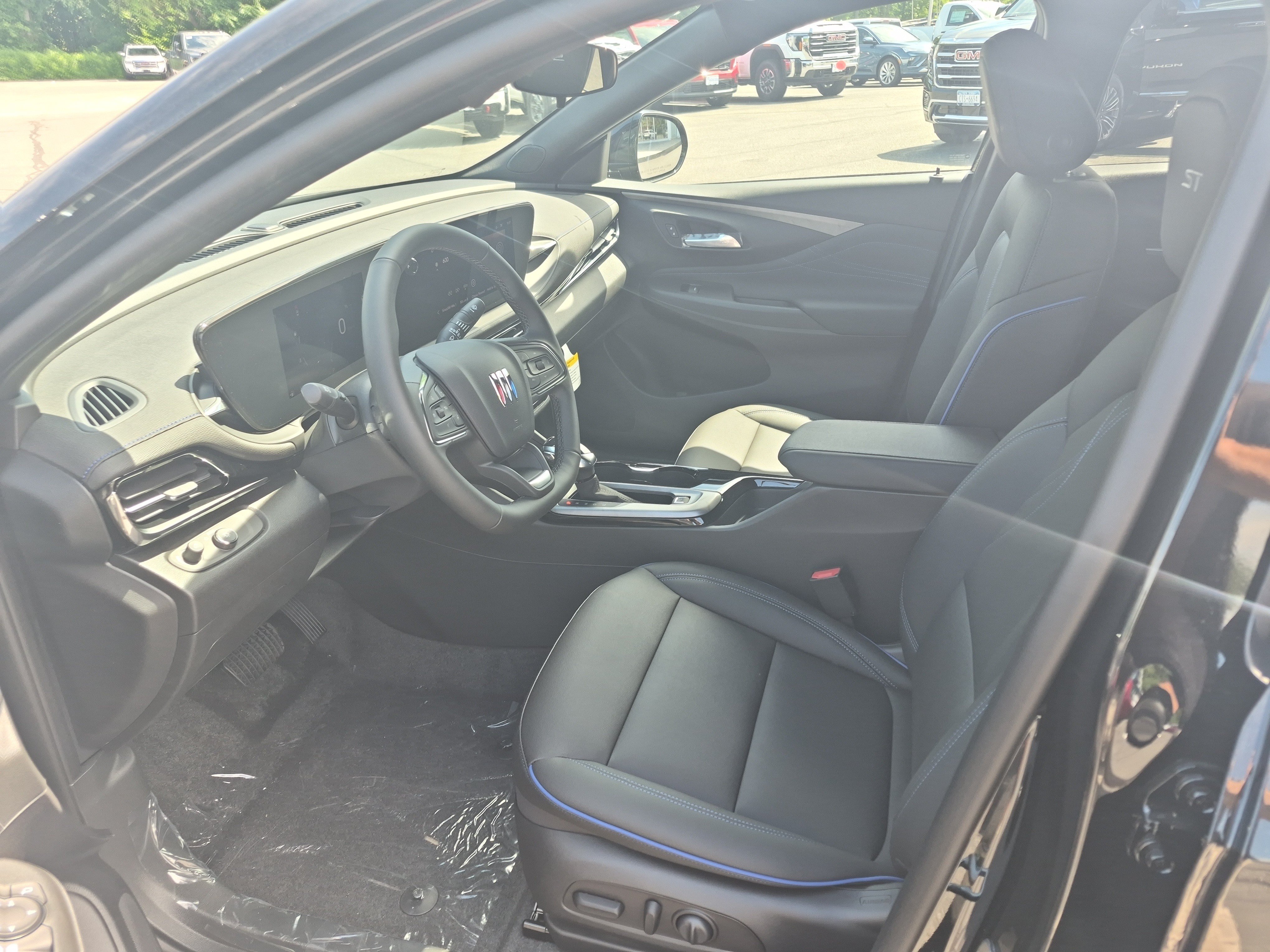 Used 2026 Buick Envista Sport Touring w/ Convenience I Package FWD image 8