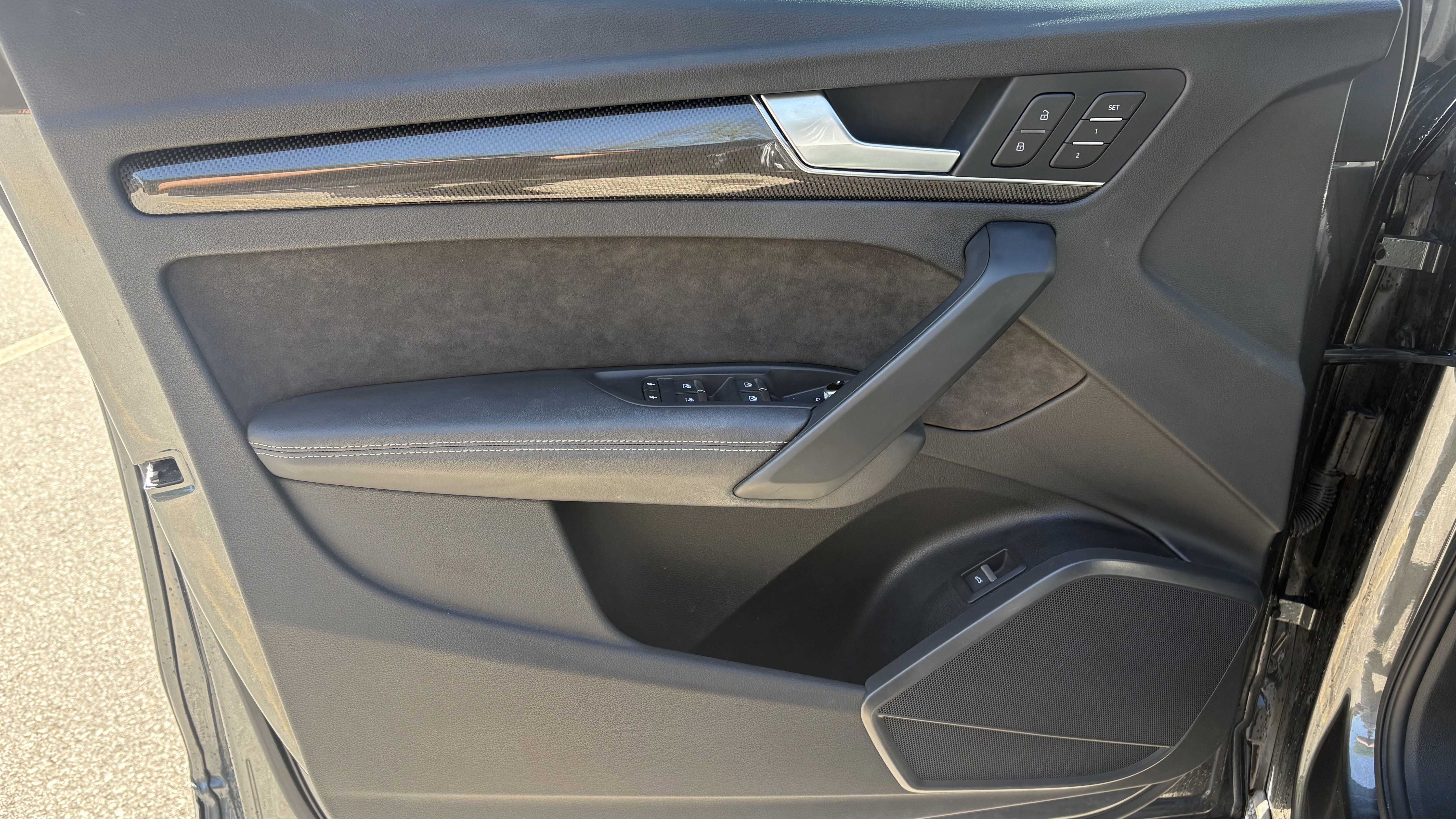 Used 2020 Audi SQ5 Premium Plus w/ Premium Plus Package image 16