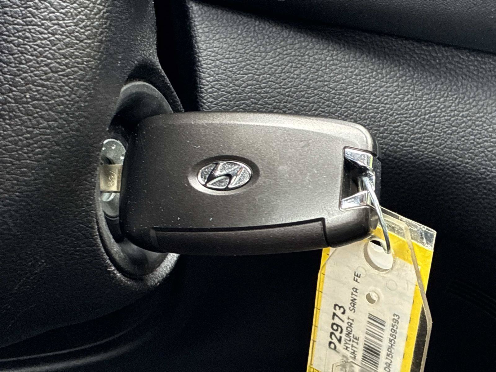 Used 2023 Hyundai Santa Fe SE AWD/4WD image 28