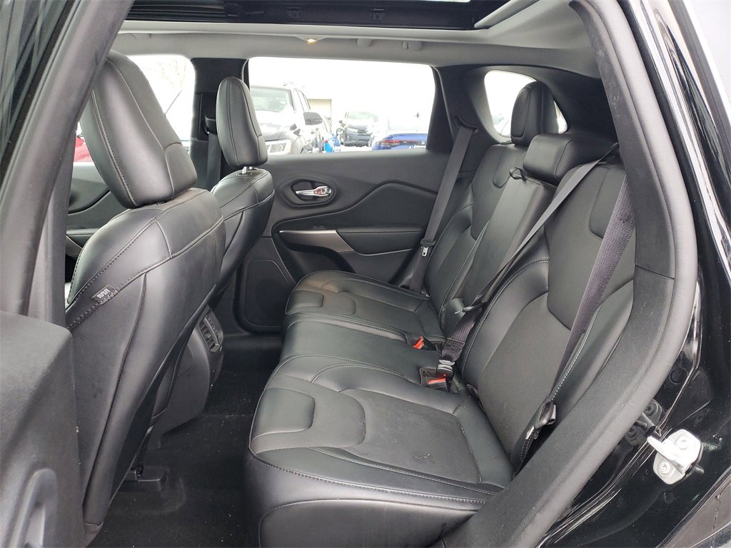 Used 2022 Jeep Cherokee Limited image 14