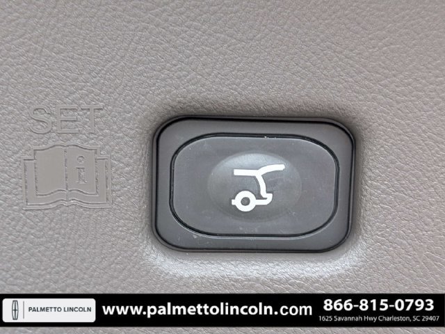 Certified 2023 Lincoln Nautilus FWD w/ Premium Package image 13