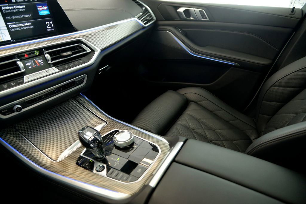 Used 2023 BMW X5 xDrive40i w/ Executive Package image 27