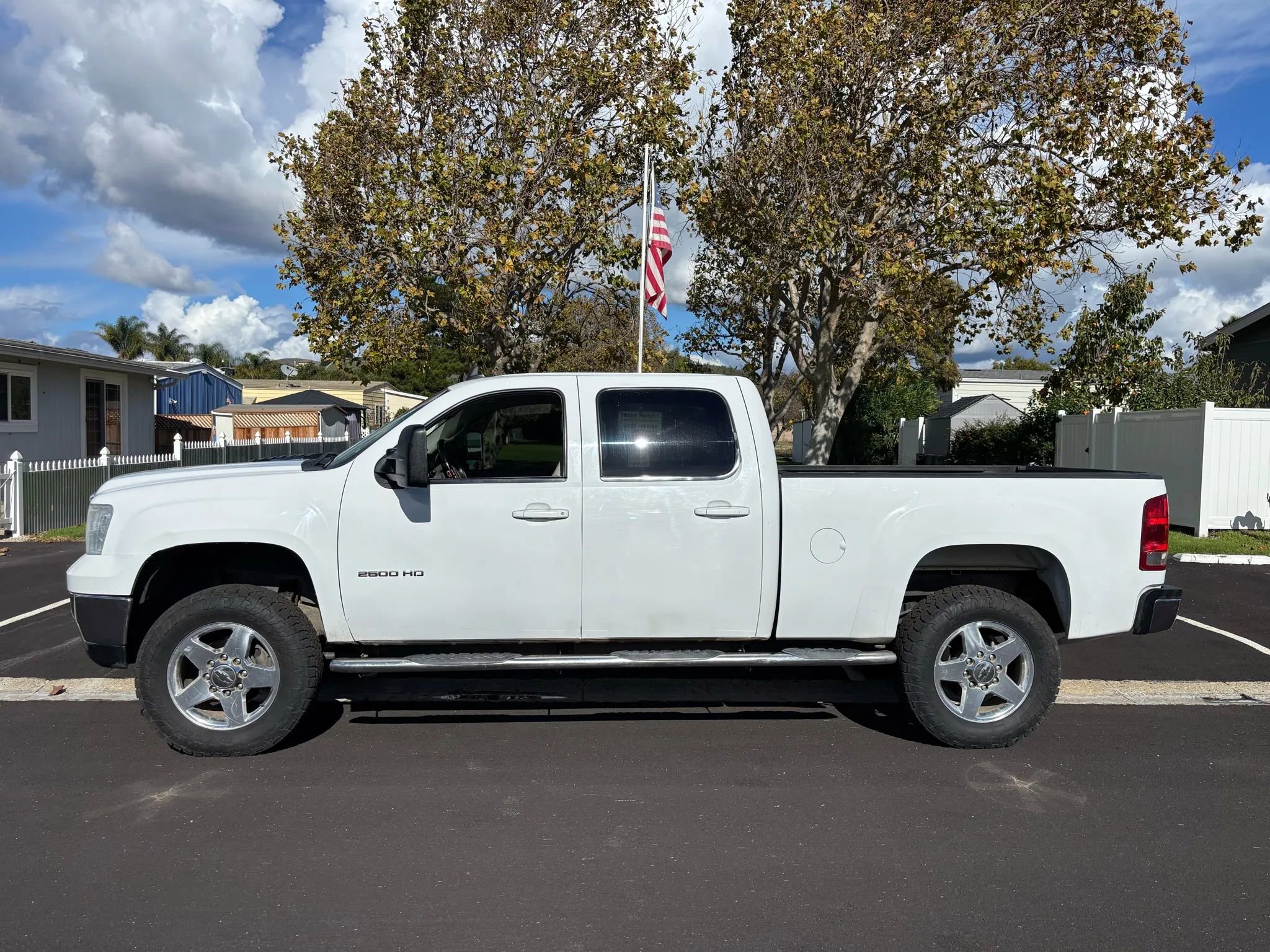 Used 2014 GMC Sierra 2500 SLE w/ SLE Preferred Package