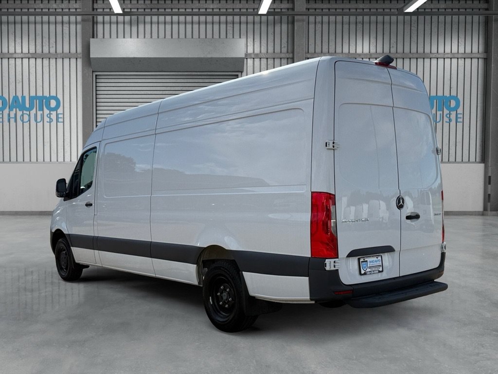 Used 2024 Mercedes-Benz Sprinter 3500 image 6