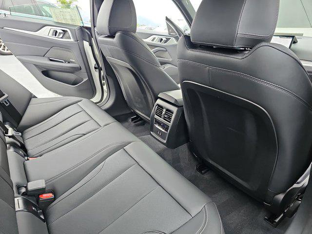 Used 2025 BMW 430i w/ Parking Assistance Package image 11