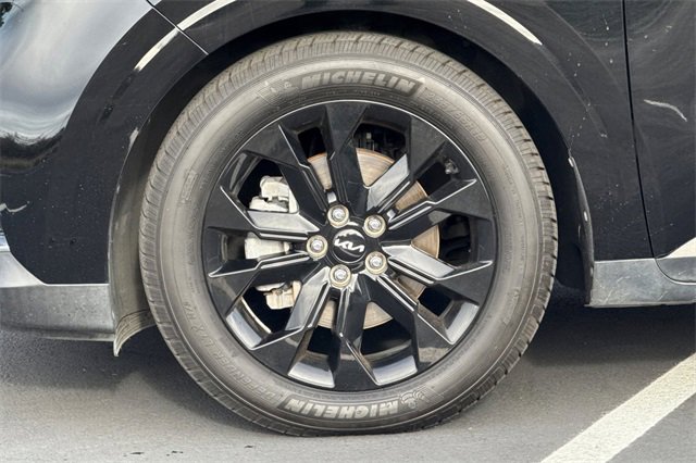 Certified 2022 Kia Carnival SX Prestige image 36