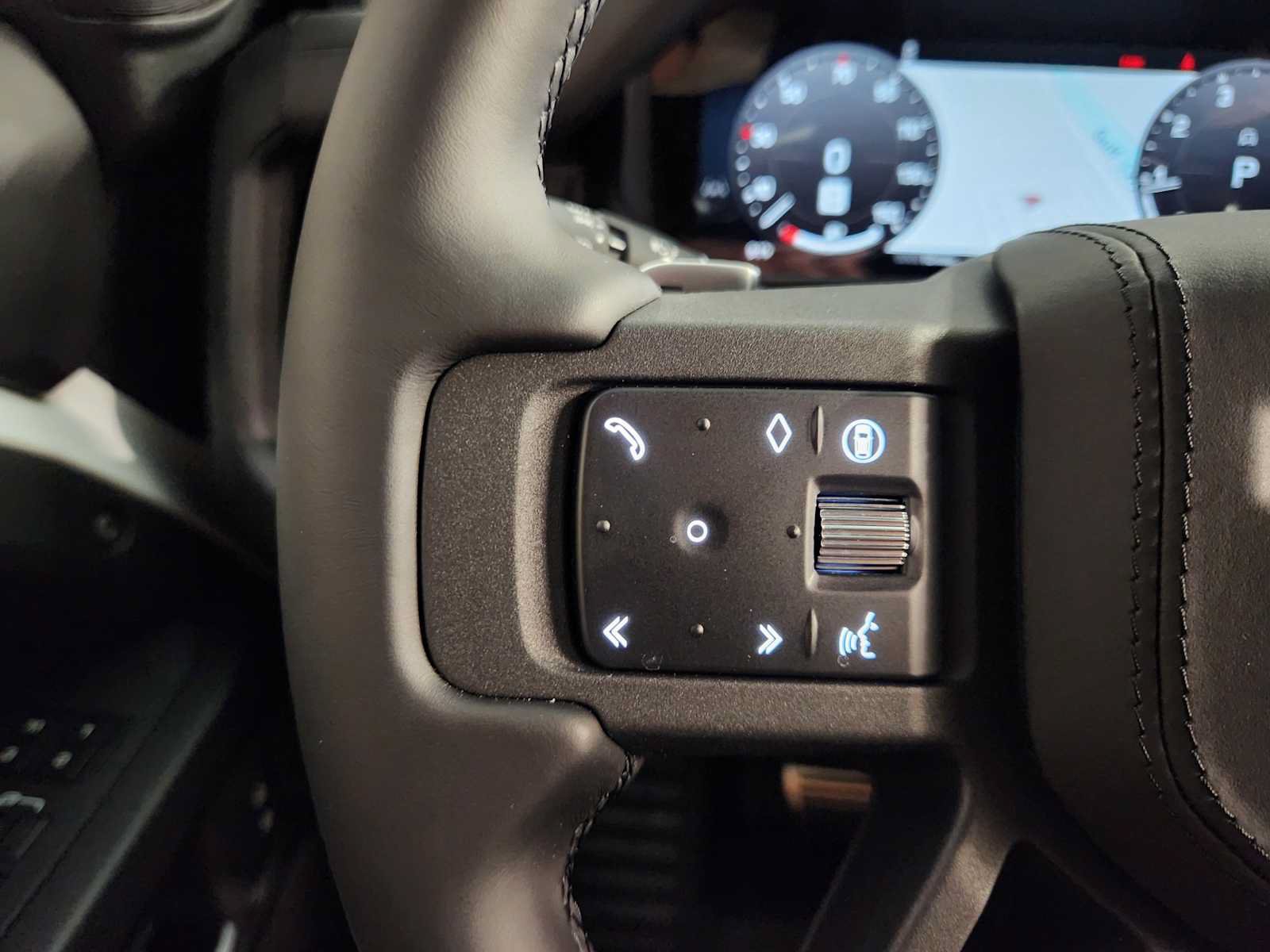 New 2026 Land Rover Defender 130 V8 AWD/4WD image 28