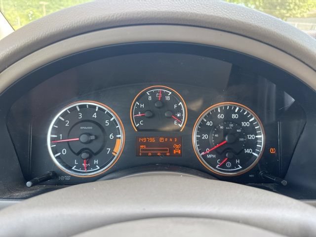 Used 2013 Nissan Armada Platinum AWD/4WD image 28