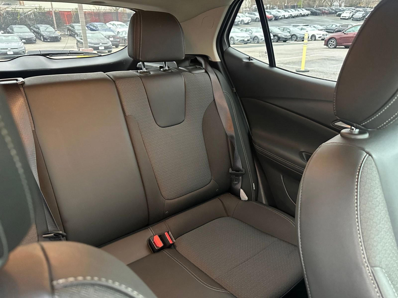 Used 2025 Buick Encore GX Preferred image 35