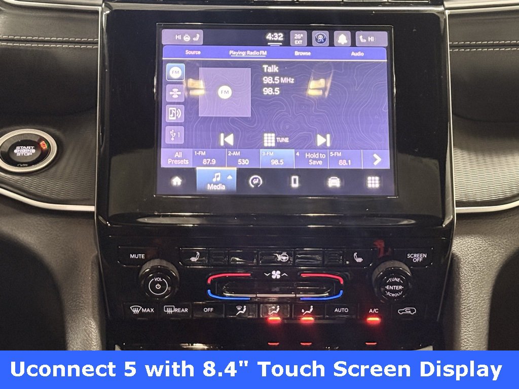 Certified 2025 Jeep Grand Cherokee Altitude image 28