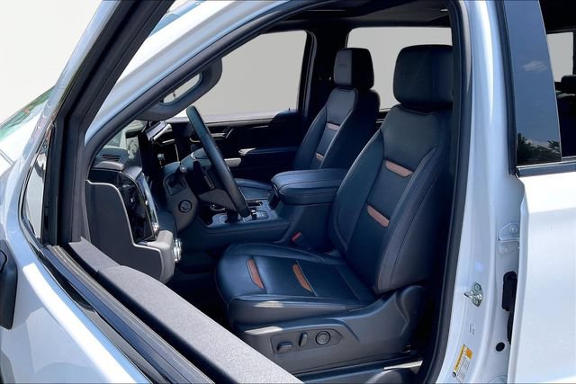 Used 2026 GMC Sierra 1500 AT4 w/ AT4 Premium Package AWD/4WD image 15