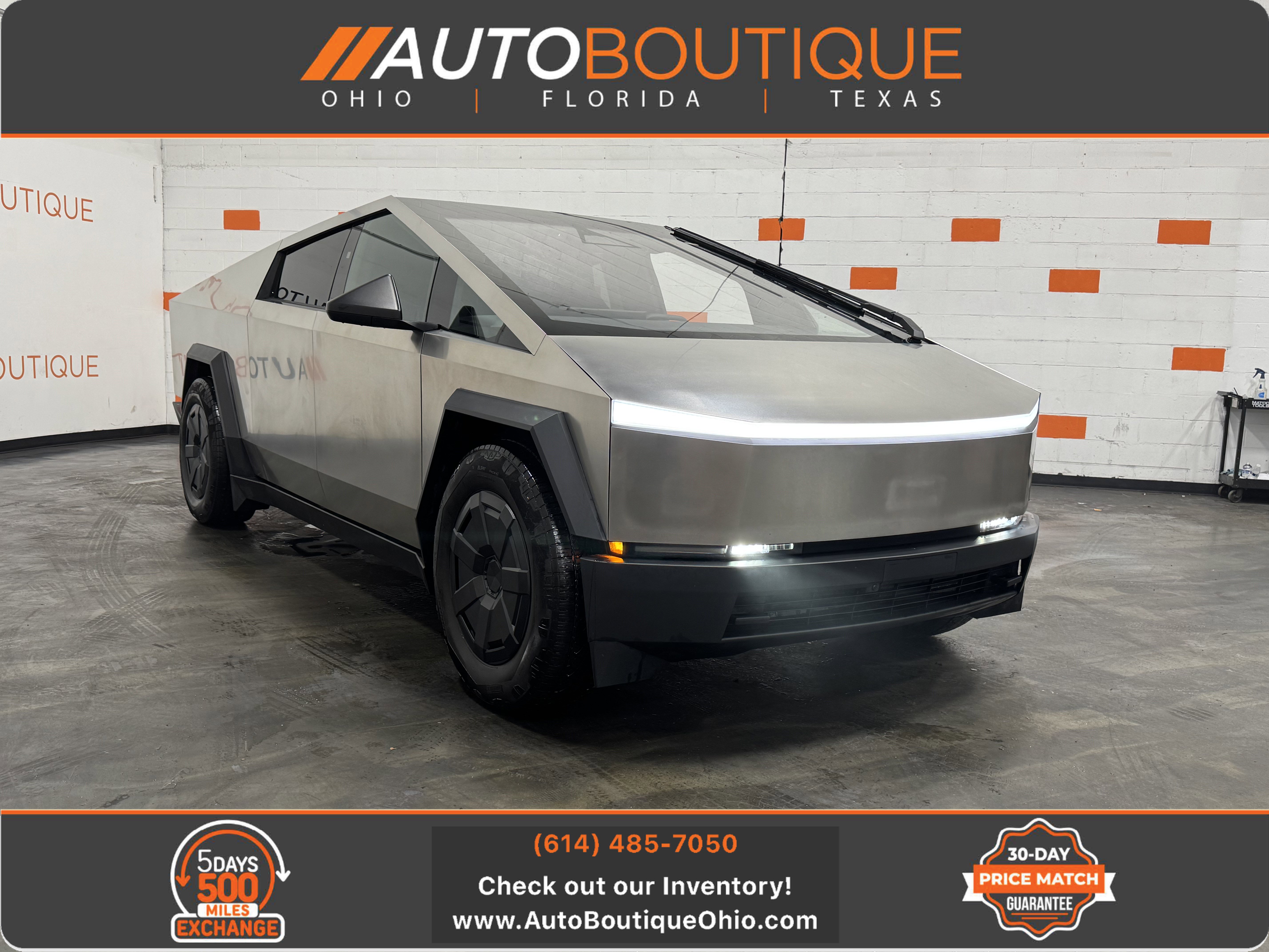 Used 2025 Tesla Cybertruck AWD Crew Cab image 1