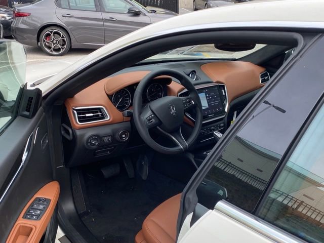 Used 2023 Maserati Ghibli GT image 19