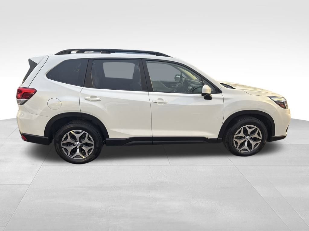 Used 2019 Subaru Forester Premium w/ All-Weather Package image 10
