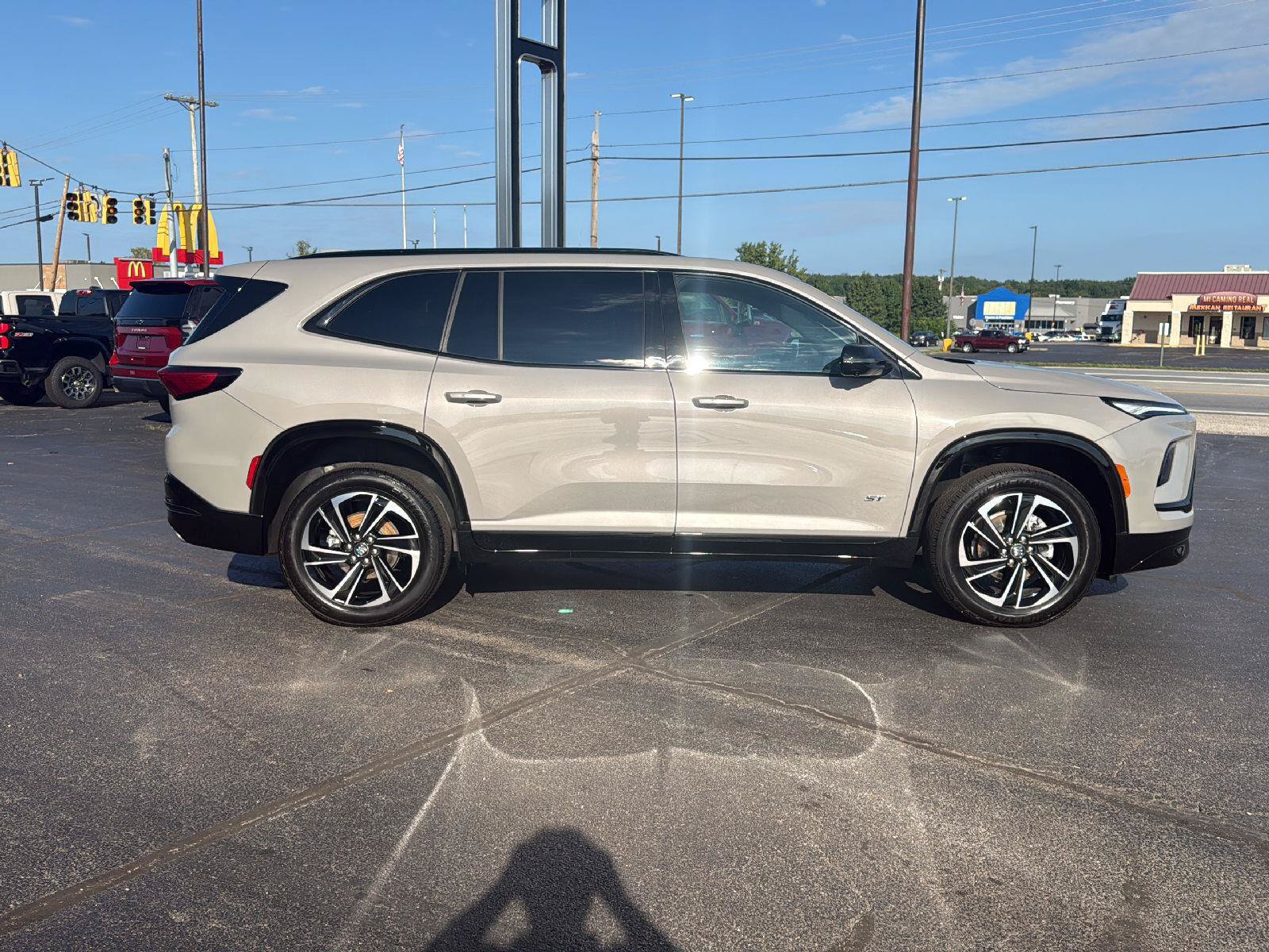 Used 2026 Buick Enclave Sport Touring AWD/4WD image 6