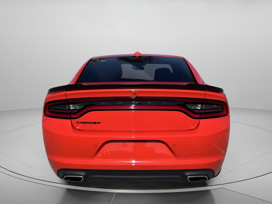 Used 2023 Dodge Charger SXT w/ Blacktop Package image 4