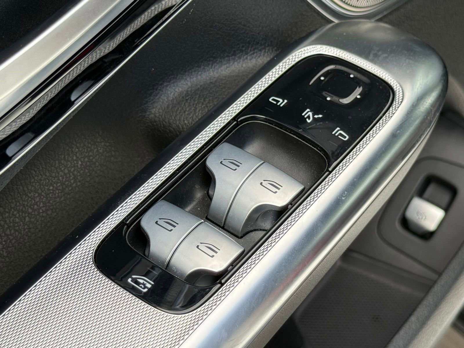 Used 2024 Mercedes-Benz EQE AMG 4MATIC Sedan image 25