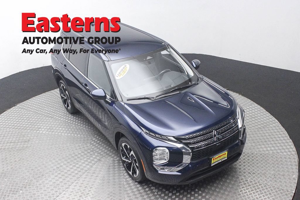 Used 2024 Mitsubishi Outlander SE FWD image 3
