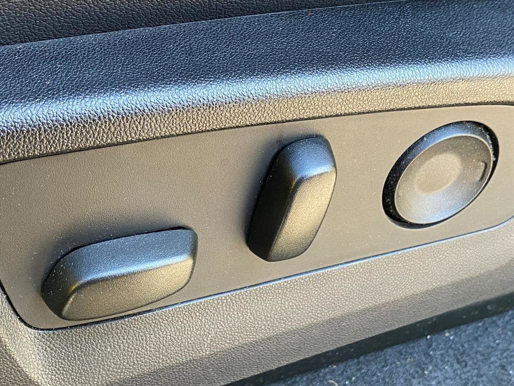 Used 2023 Chevrolet Colorado Z71 w/ Z71 Convenience Package 2 image 15