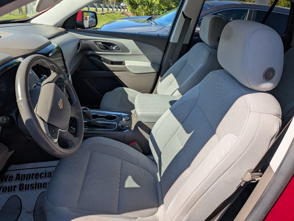 Used 2019 Chevrolet Traverse LT FWD image 20