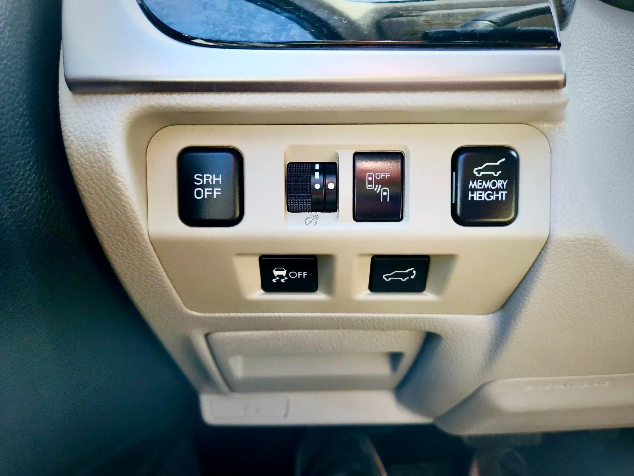 Used 2018 Subaru Forester 2.5i Limited AWD/4WD image 9