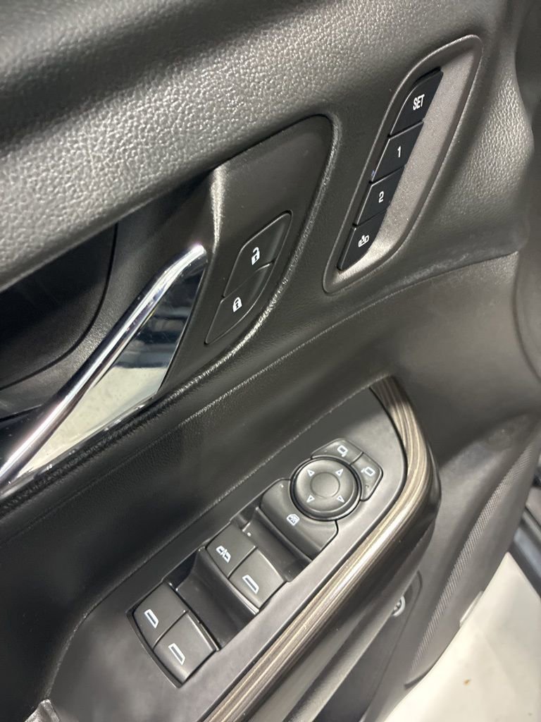 Used 2017 GMC Acadia SLT image 16