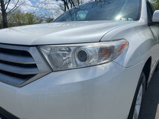 Used 2013 Toyota Highlander SE AWD/4WD image 31