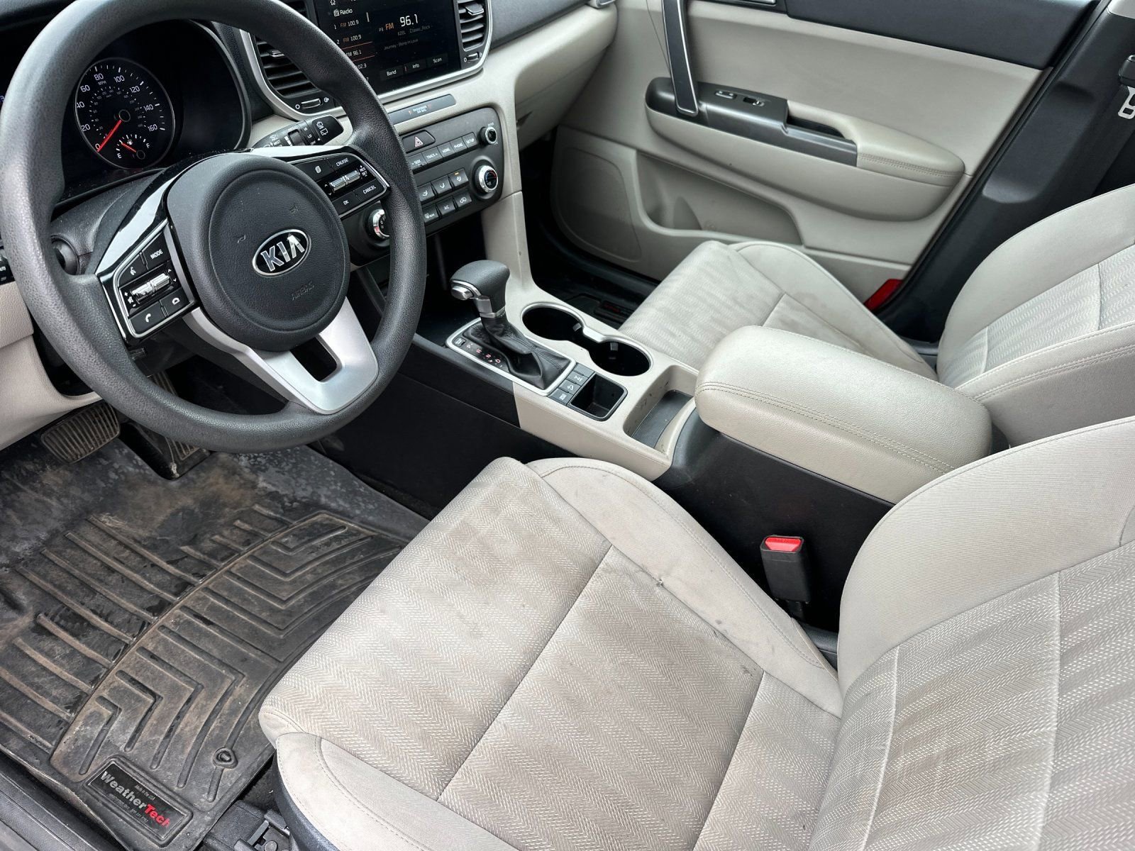 Used 2022 Kia Sportage LX image 10
