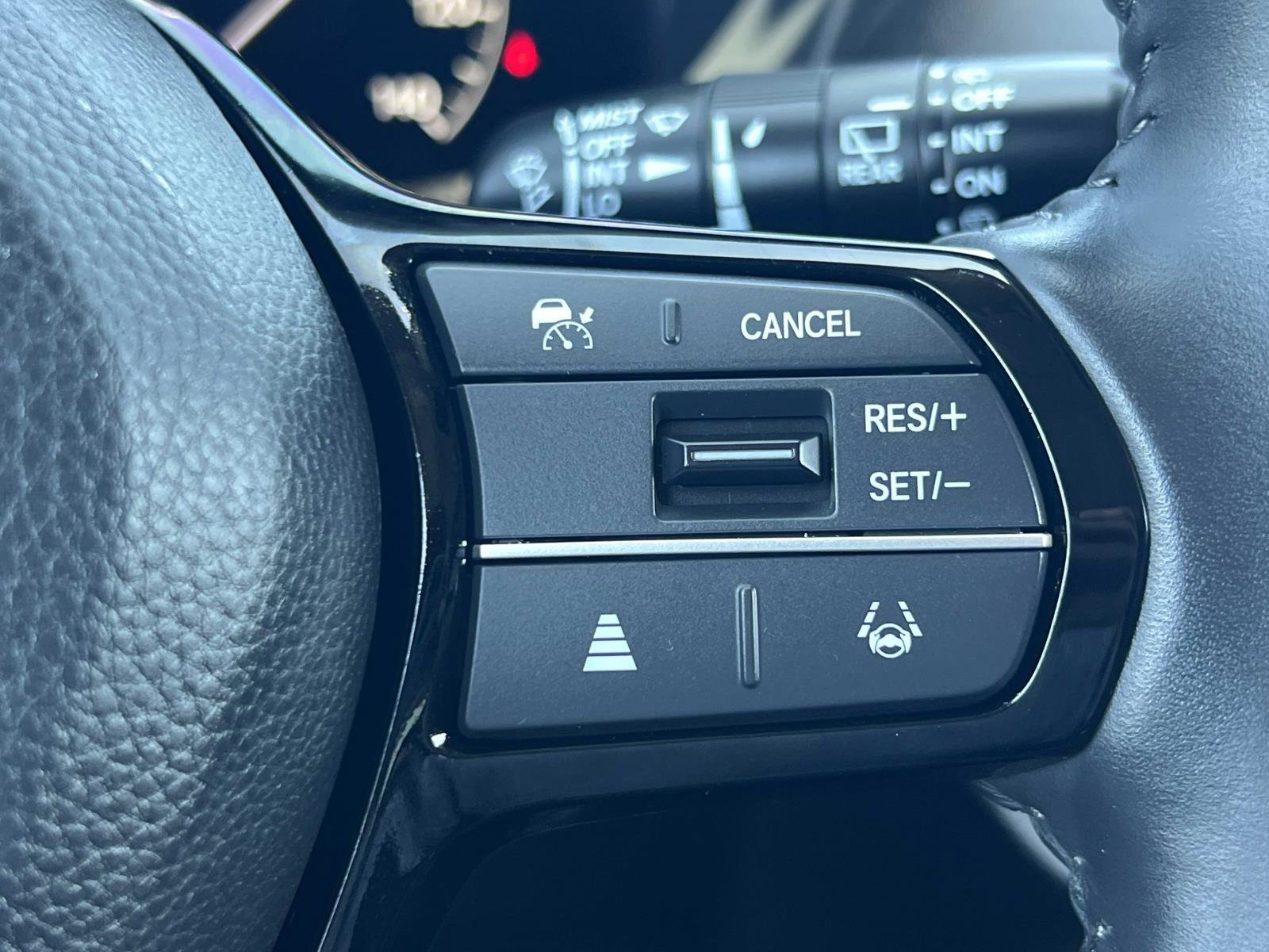Certified 2024 Honda HR-V EX-L image 10