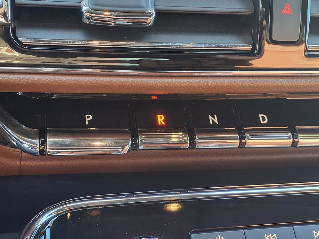Used 2024 Lincoln Navigator Reserve AWD/4WD image 6