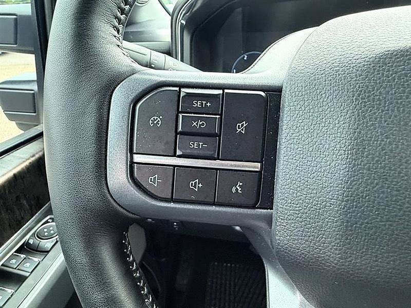 Used 2024 Ford F250 Lariat w/ Sport Appearance Package AWD/4WD image 40