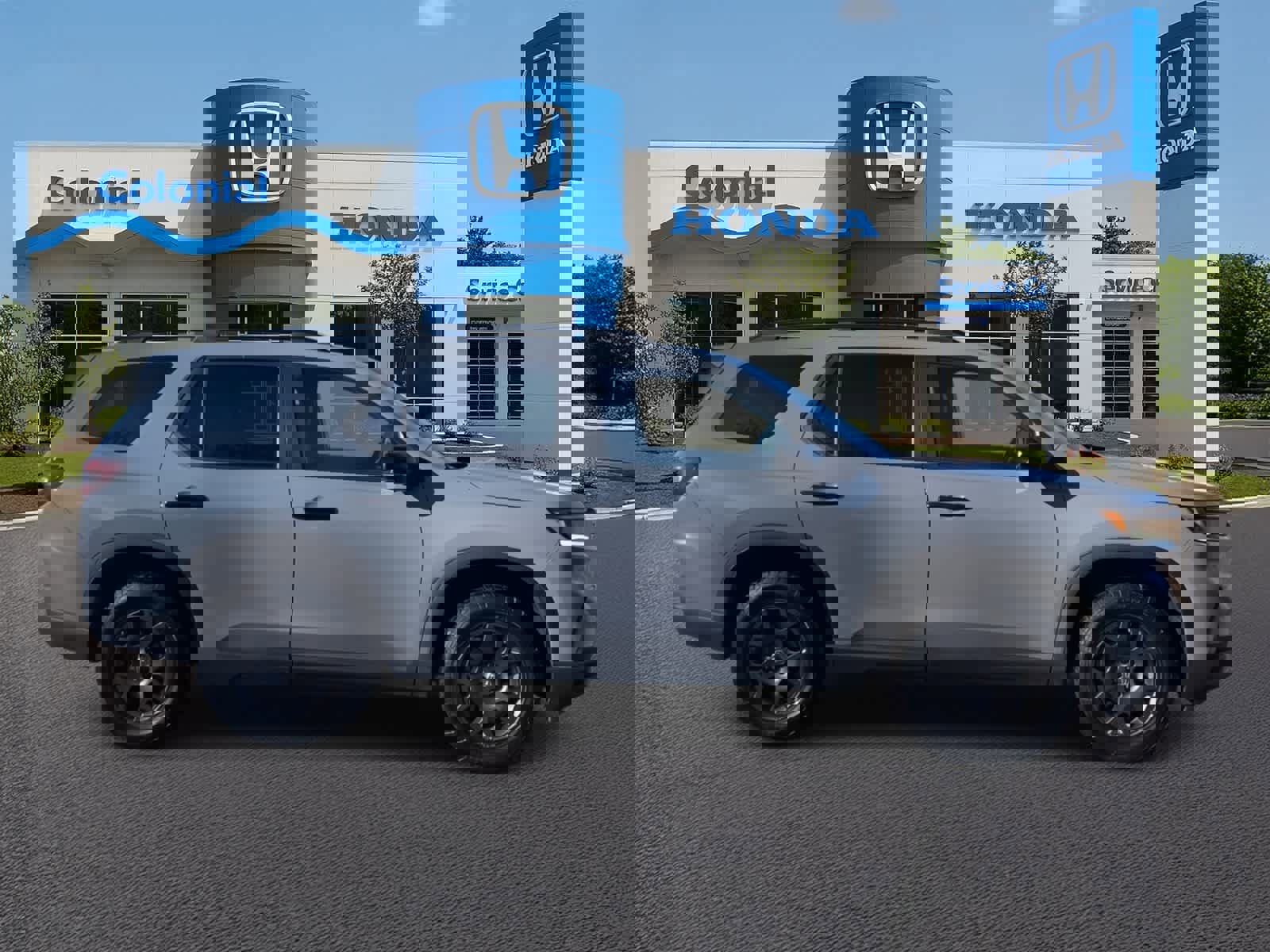 Used 2025 Honda Pilot TrailSport image 8