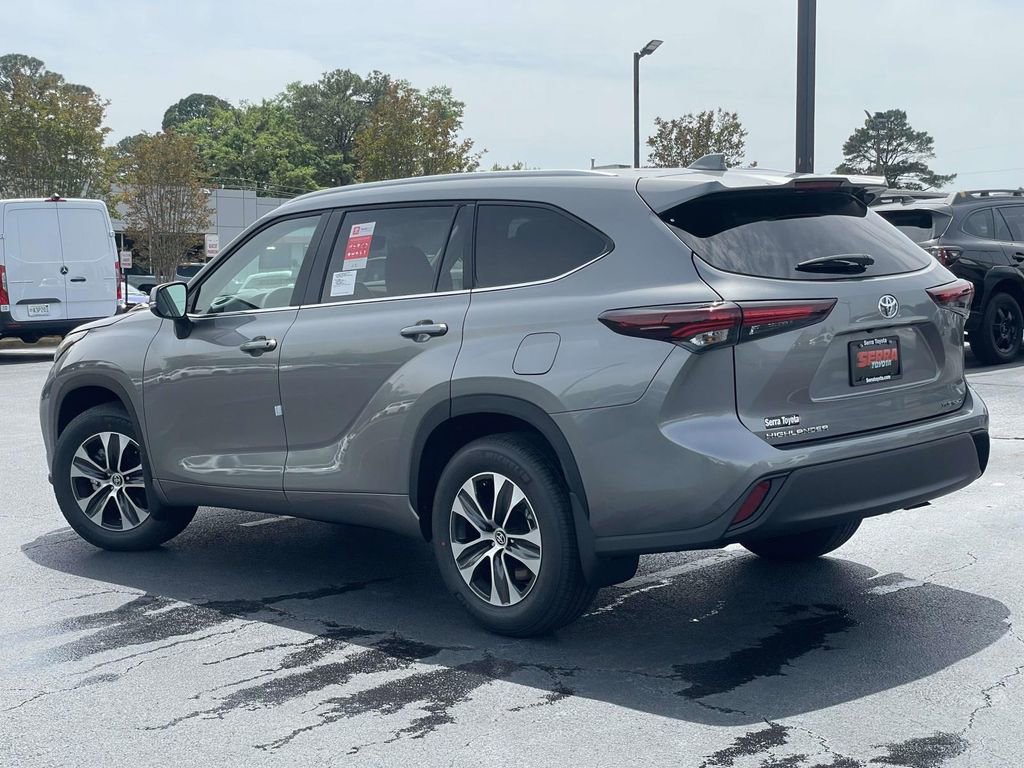 New 2026 Toyota Highlander XLE AWD/4WD image 5