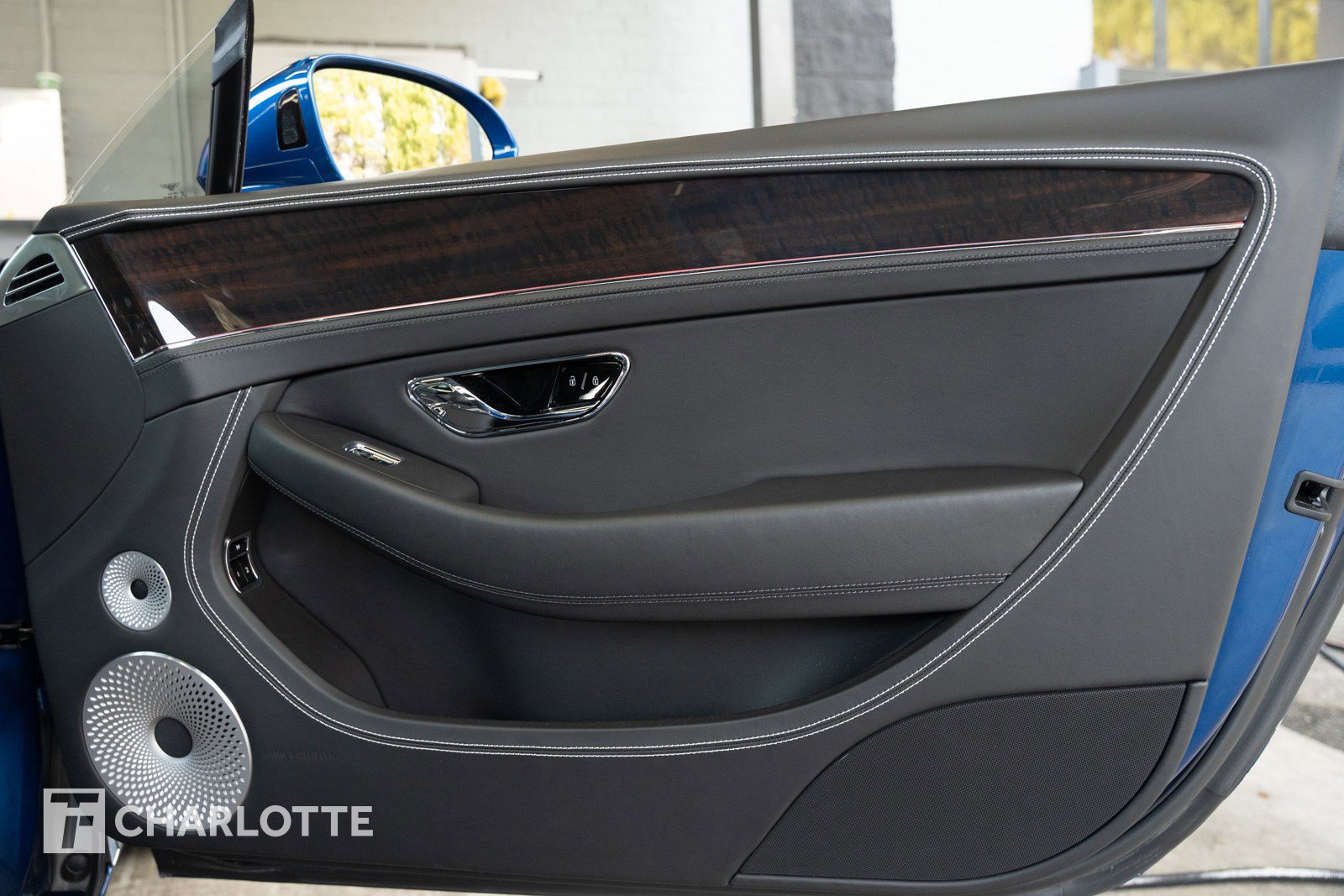 Used 2021 Bentley Continental GT image 33