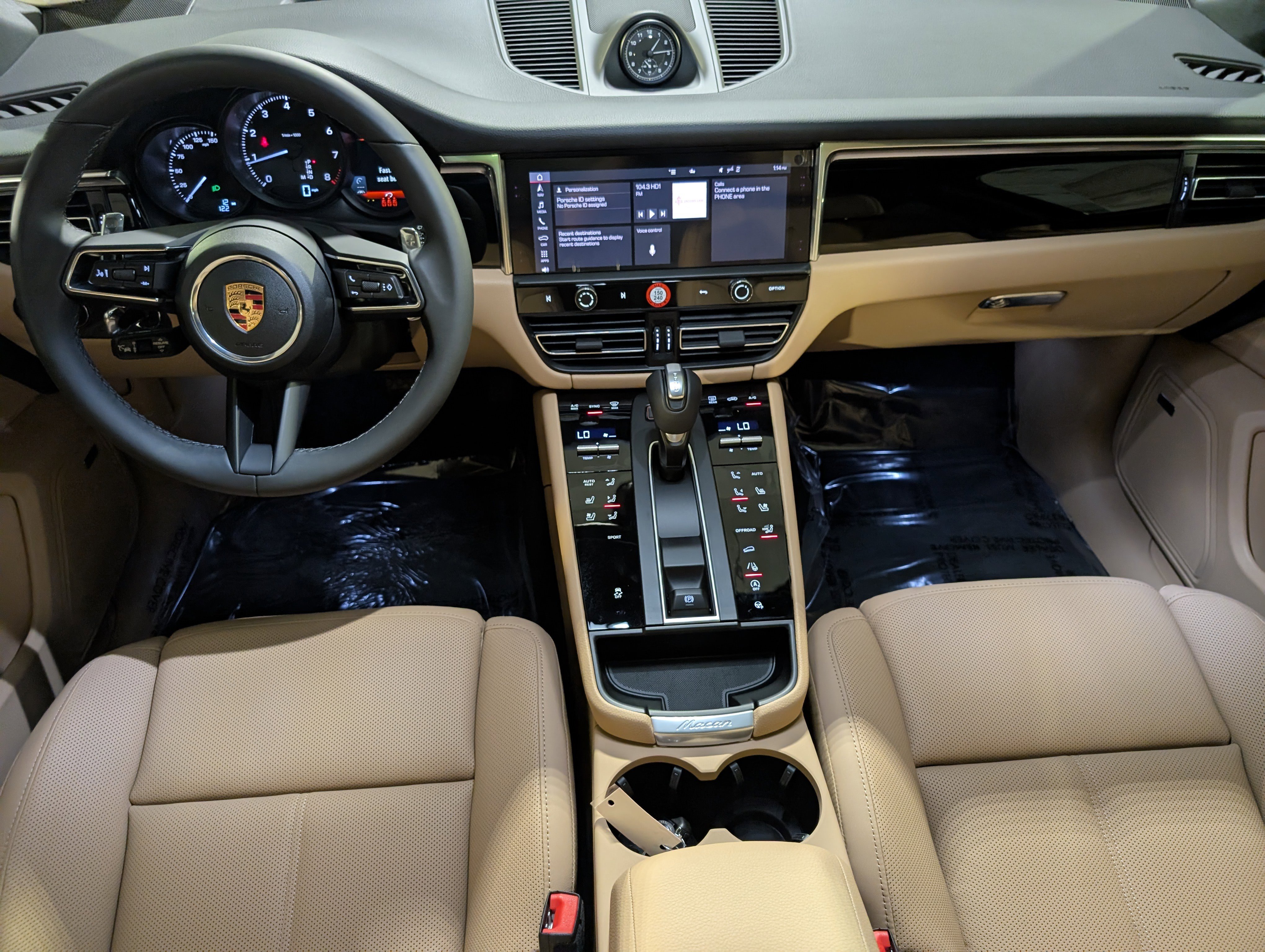 New 2026 Porsche Macan AWD/4WD image 7
