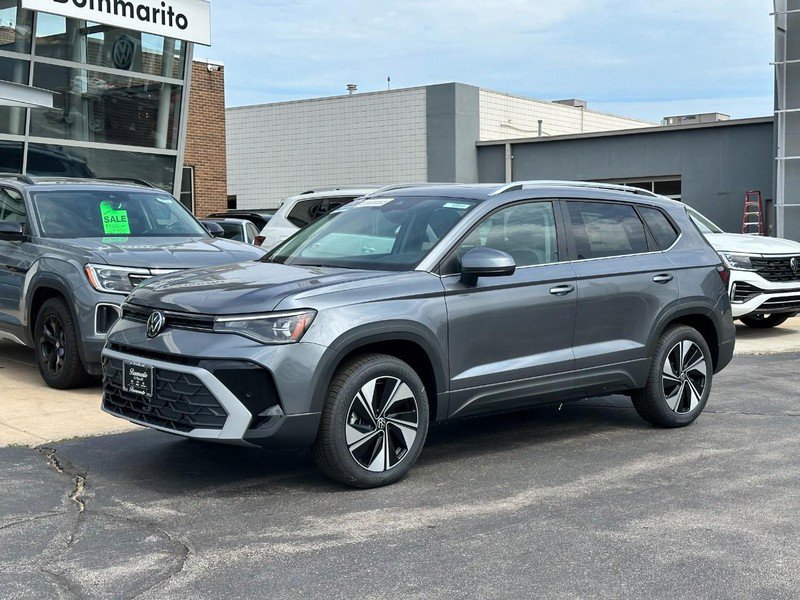 New 2025 Volkswagen Taos SE