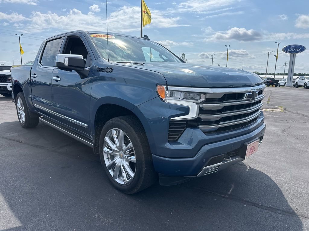 Used 2024 Chevrolet Silverado 1500 High Country image 2