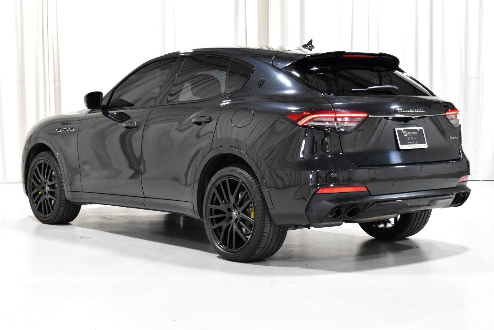 Used 2023 Maserati Levante Modena AWD/4WD image 7