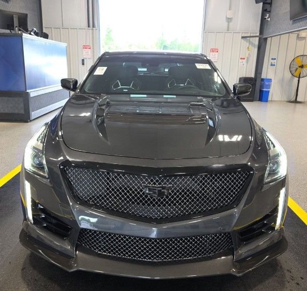 Used 2018 Cadillac CTS V w/ Carbon Fiber Package RWD image 2