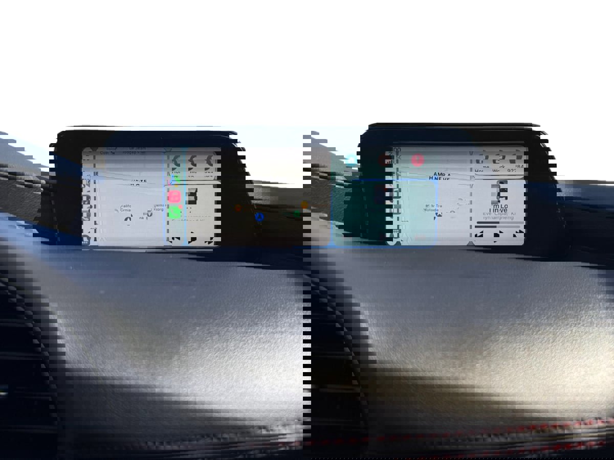 Used 2024 MAZDA MAZDA3 s image 13