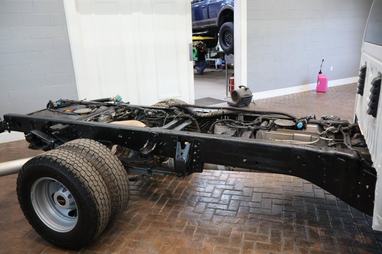 Used 2021 GMC Sierra 3500 4x4 Regular Cab w/ Convenience Package image 25