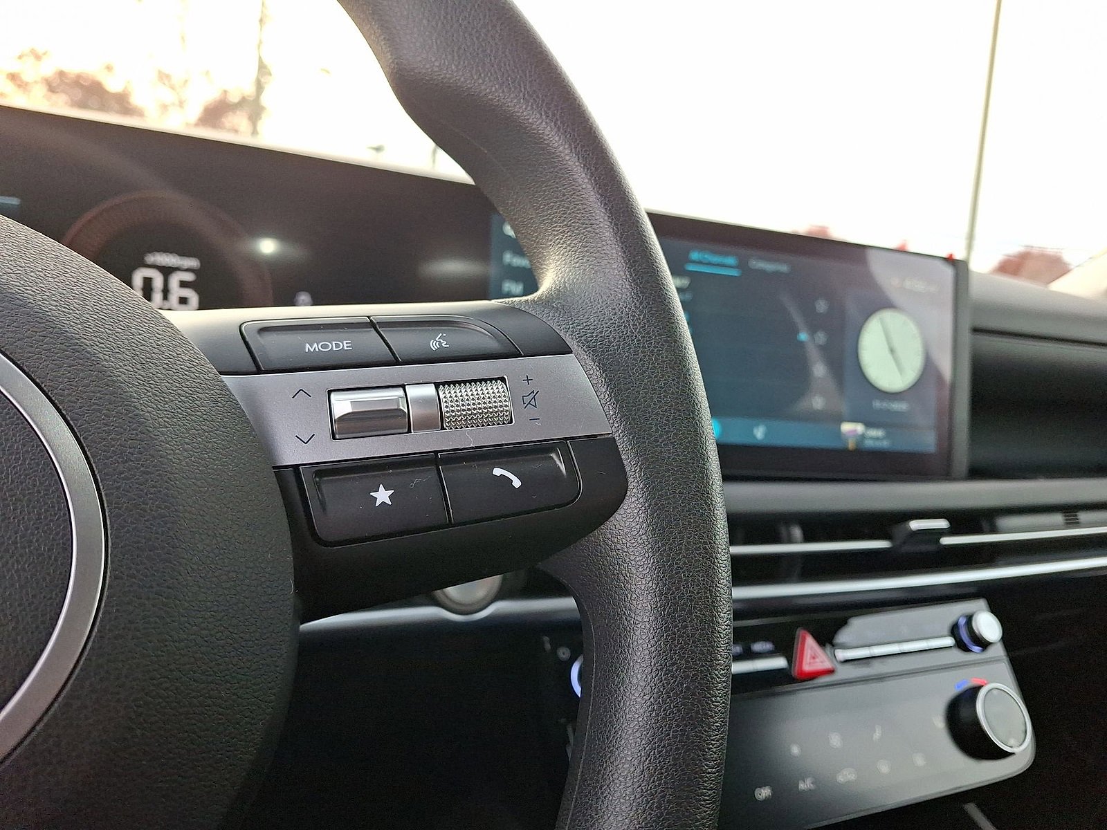 New 2025 Hyundai Tucson SEL image 24