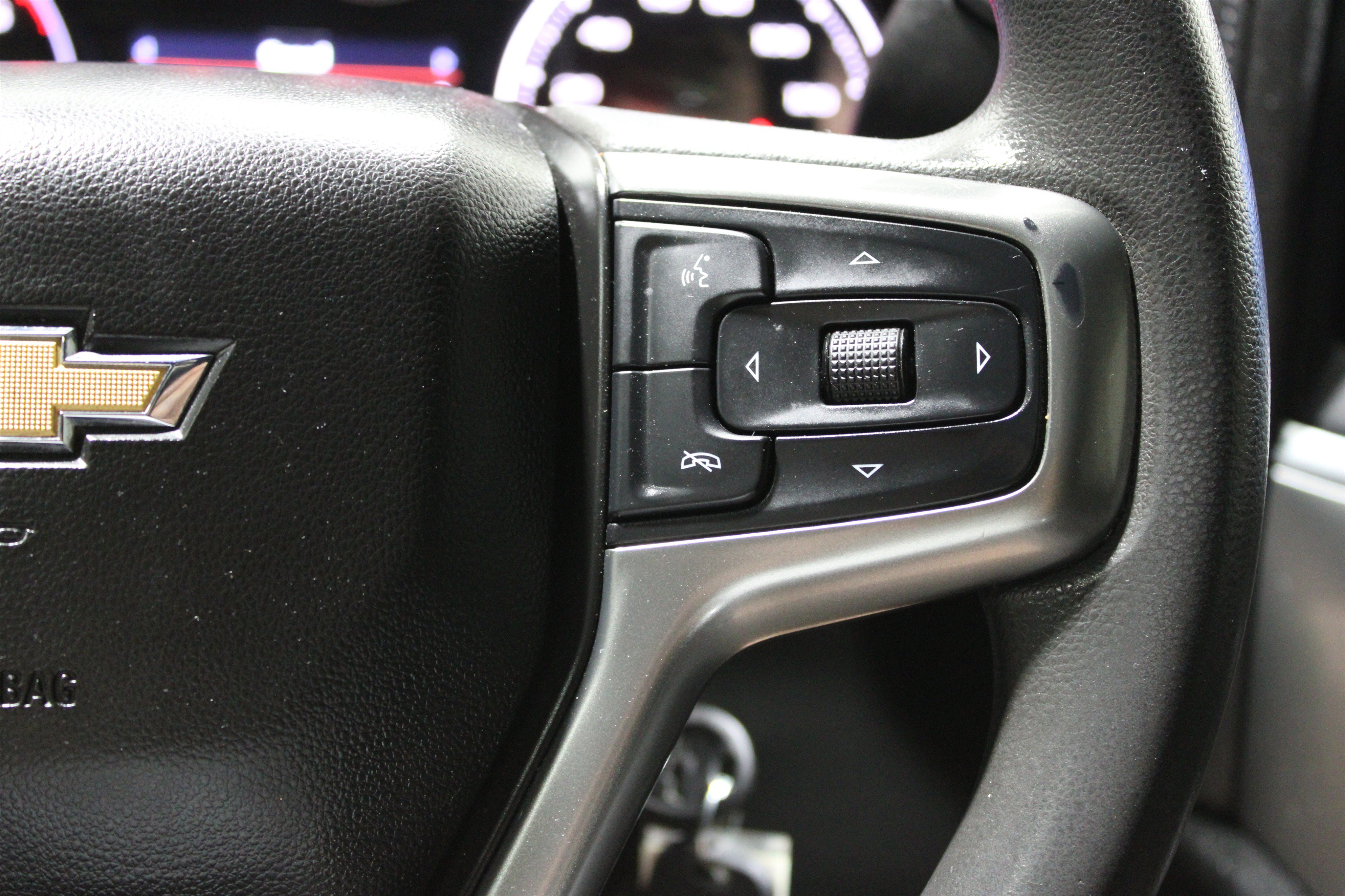 Used 2020 Chevrolet Silverado 1500 LT RWD image 10