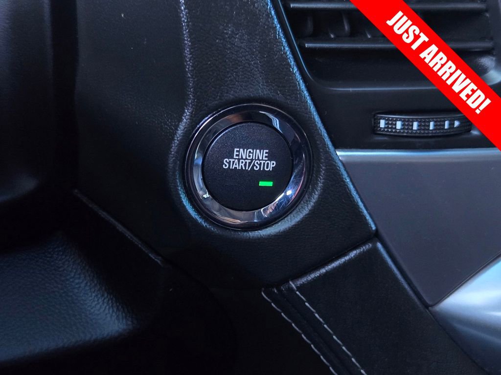Used 2019 Chevrolet Suburban Premier AWD/4WD image 24