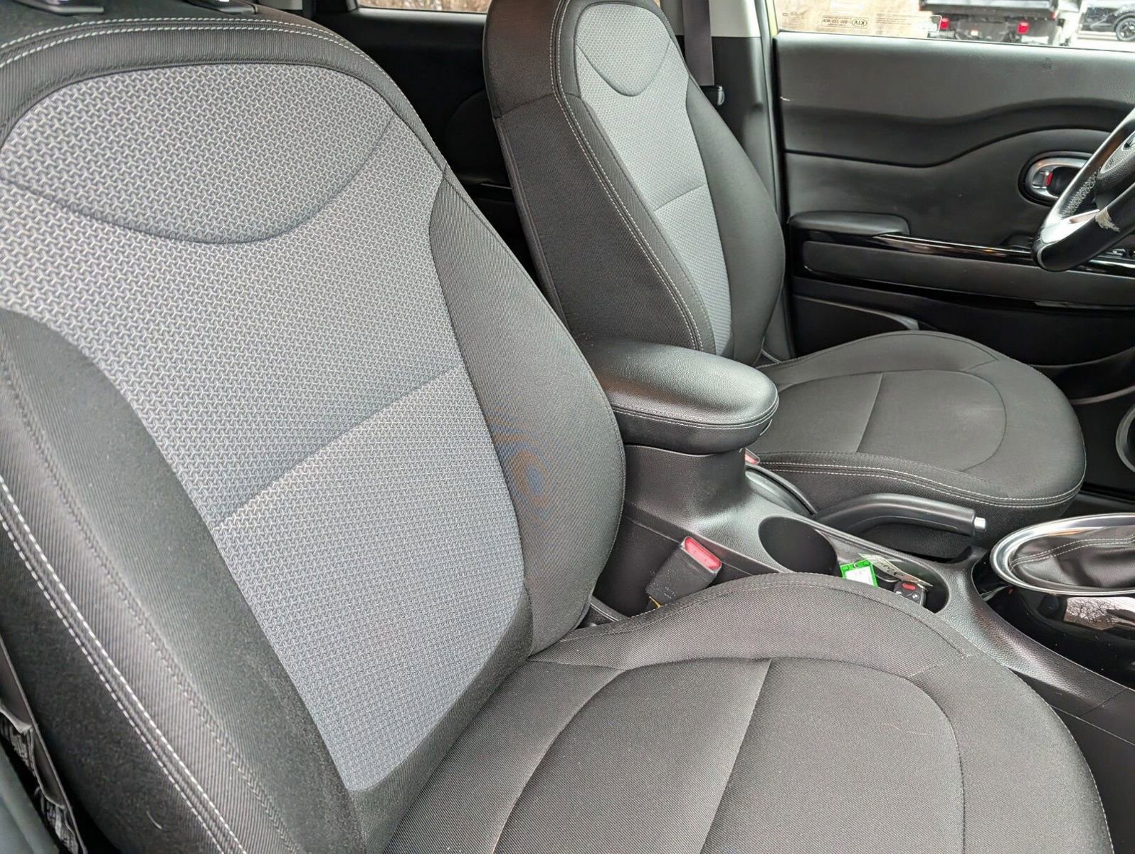 Used 2018 Kia Soul + w/ Audio Package image 24
