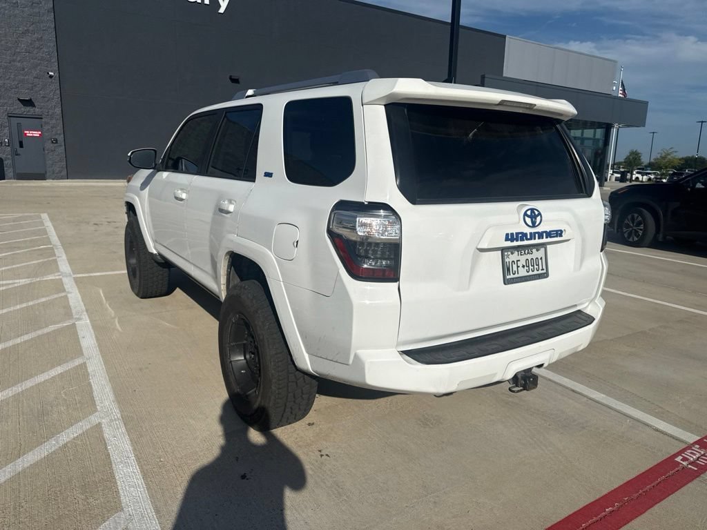 Used 2017 Toyota 4Runner SR5 Premium RWD image 4
