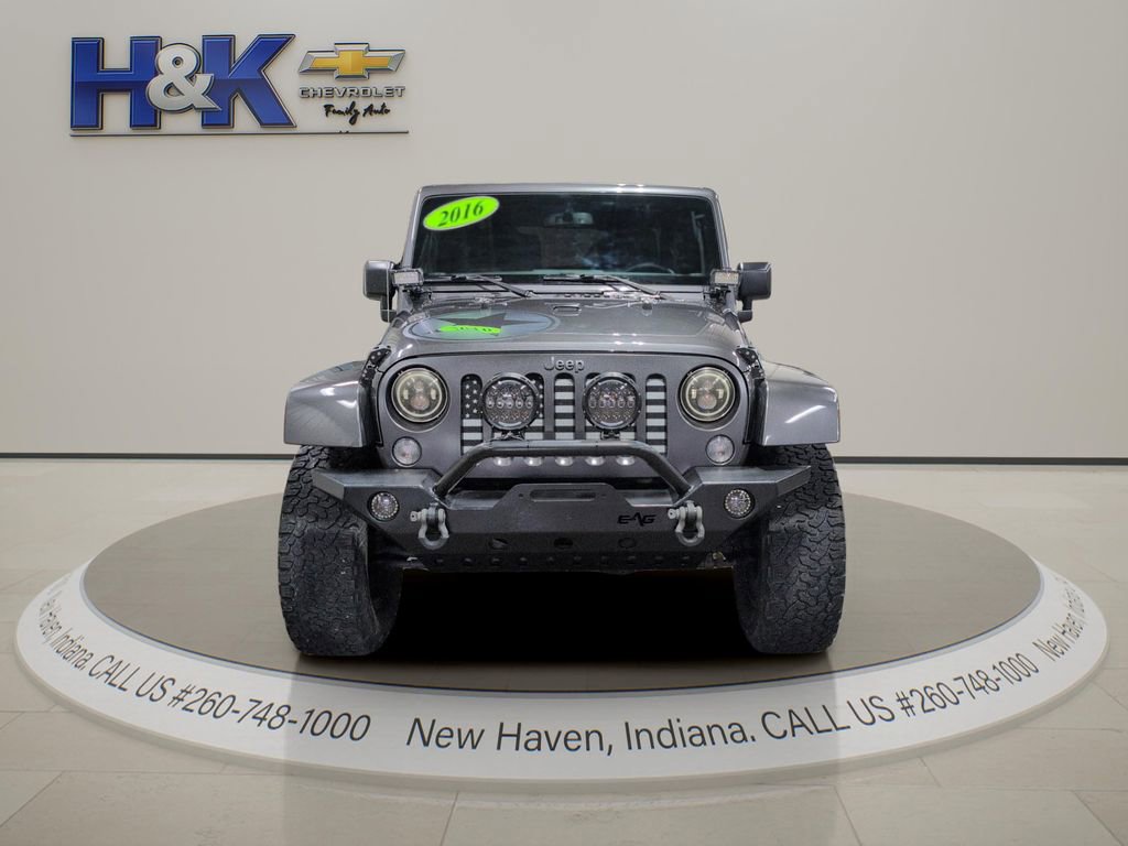 Used 2016 Jeep Wrangler Sport AWD/4WD image 2