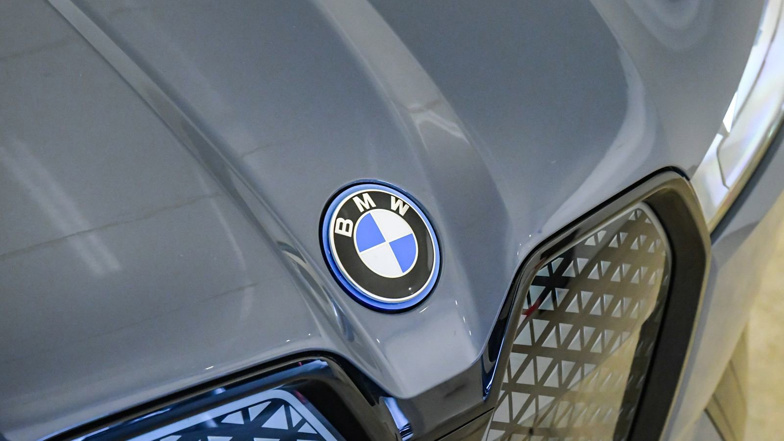 Certified 2023 BMW iX xDrive50 w/ Sport Package image 8