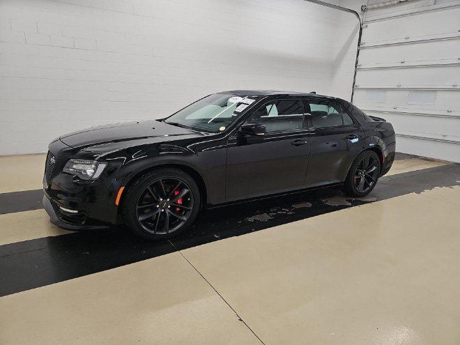 Used 2023 Chrysler 300 C